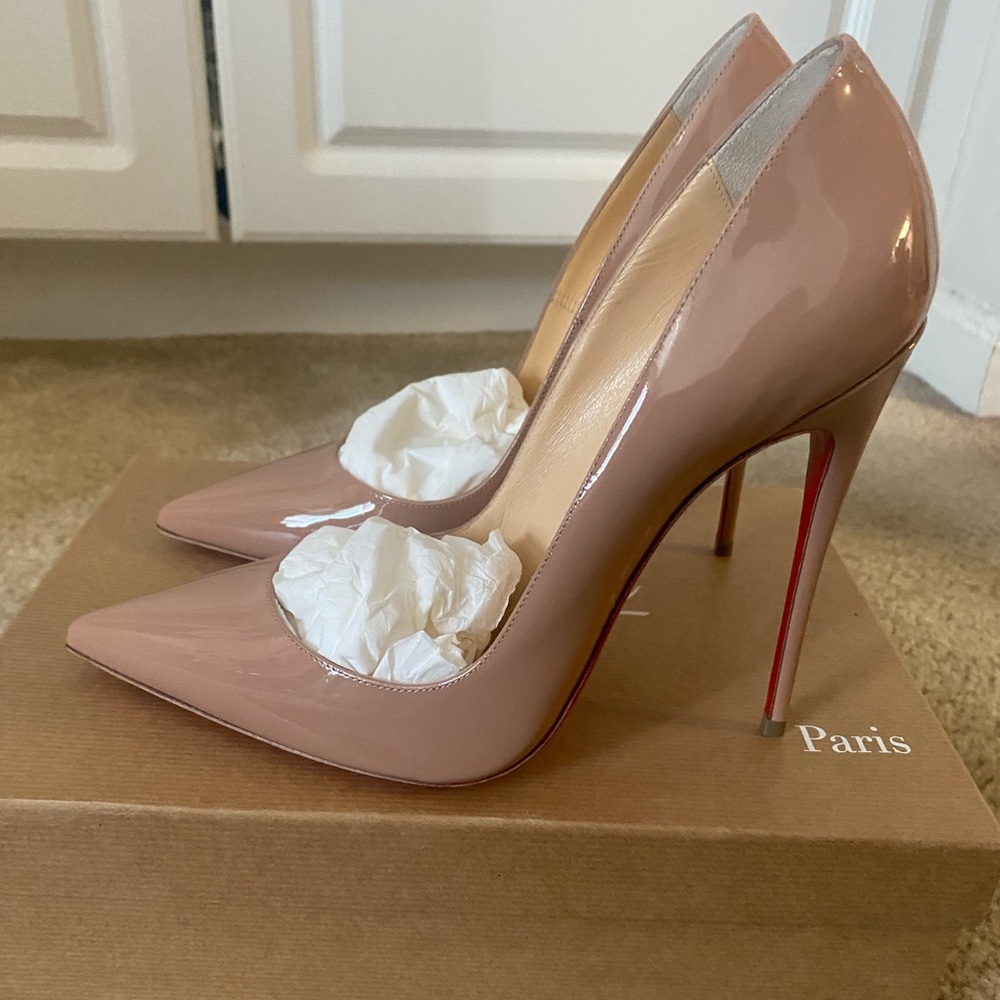 Christian Louboutin Patent So Kate Beige Heels
